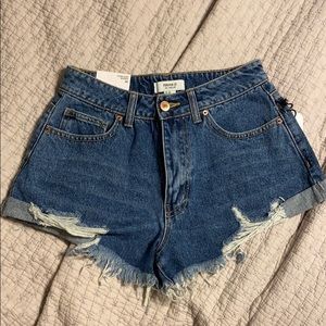 Mid rise slim fit concert shorts from forever 21.